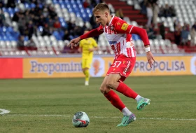 POLUVREME -  Razigrani Lučić se nameće Stankoviću!