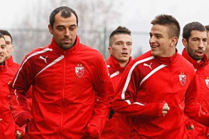 Zvezda trenira u tunelu!