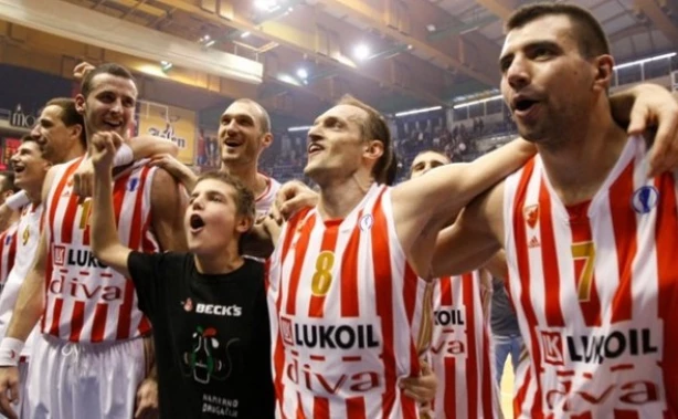 kkcrvenazvezda.rs