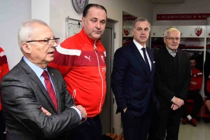 Zvezda - Još tri pojačanja na vidiku, biće gotovo u narednih sedam dana!