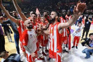 Zvezda bez Čovića i Riversa rutinski do devete pobede