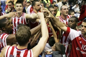 Zvezda - Šaljivi pokloni i ozbiljna očekivanja