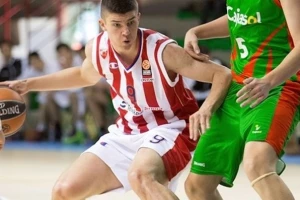 EL - Unikaha "gurnula" Zvezdu u finale