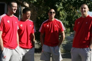 Zvezda - Počinju provere...