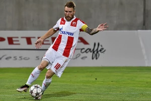 Kataijeva supruga "zapalila" Zvezdine navijače!