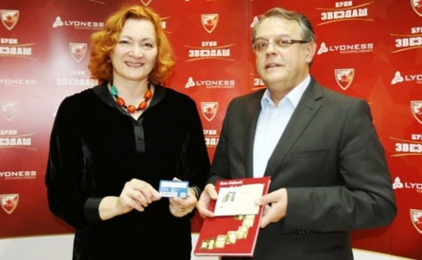 kkcrvenazvezda.rs