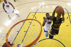 NBA šampion švercovao marihuanu i metkove - Preti mu robija!