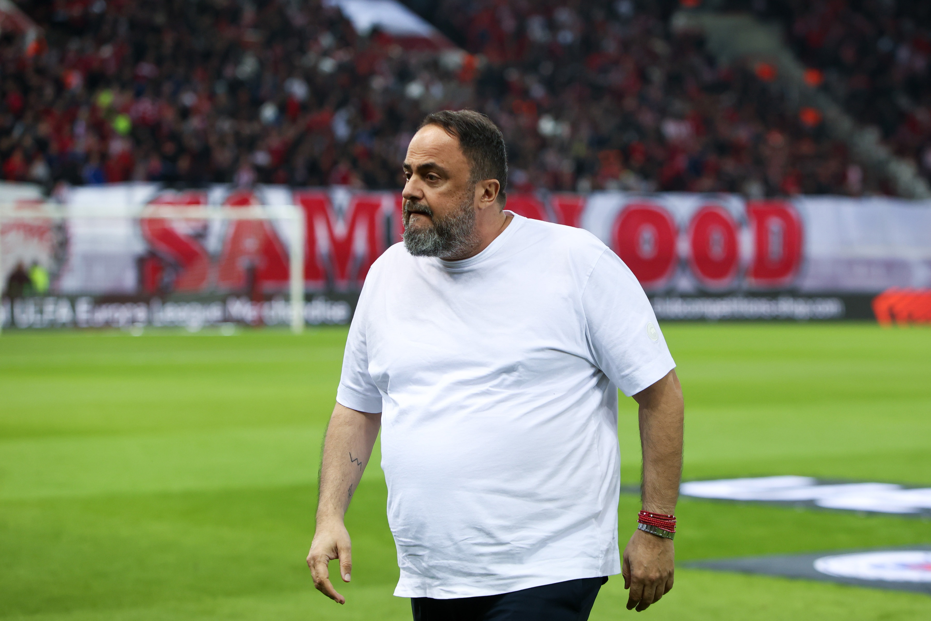 (VIDEO) Marinakis se tukao na finalu Evrolige: "Pljunuo me je, pa sam ga ošamario"