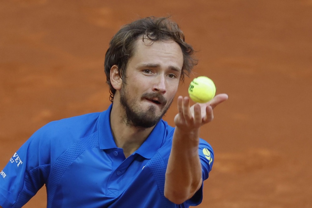 Znamo da Medvedev ne zna na šljaci, ali danas je doživeo istorijsko poniženje