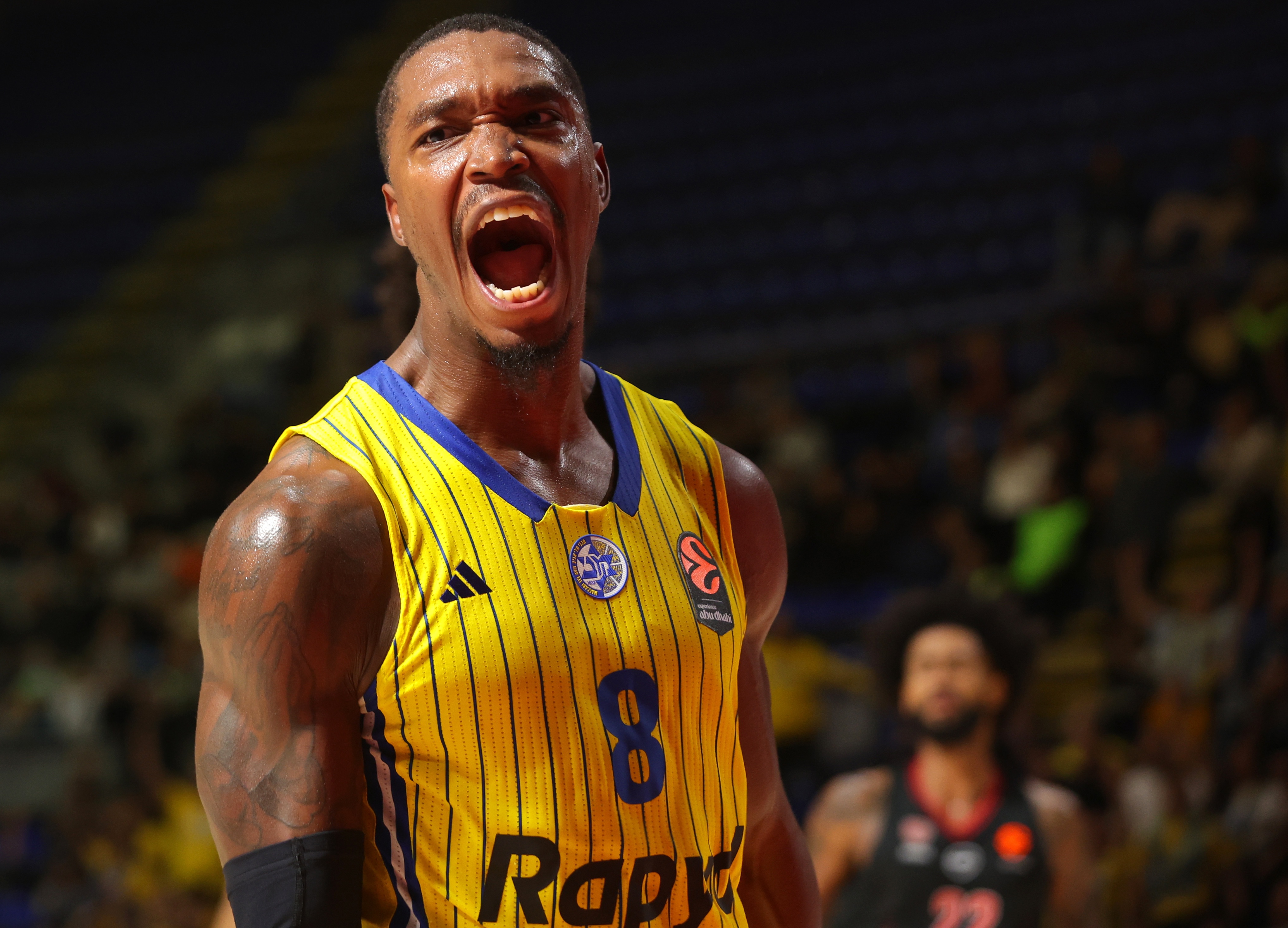 Loni Voker i Makabi prebacili "stotku", Zvezda ima novu brigu