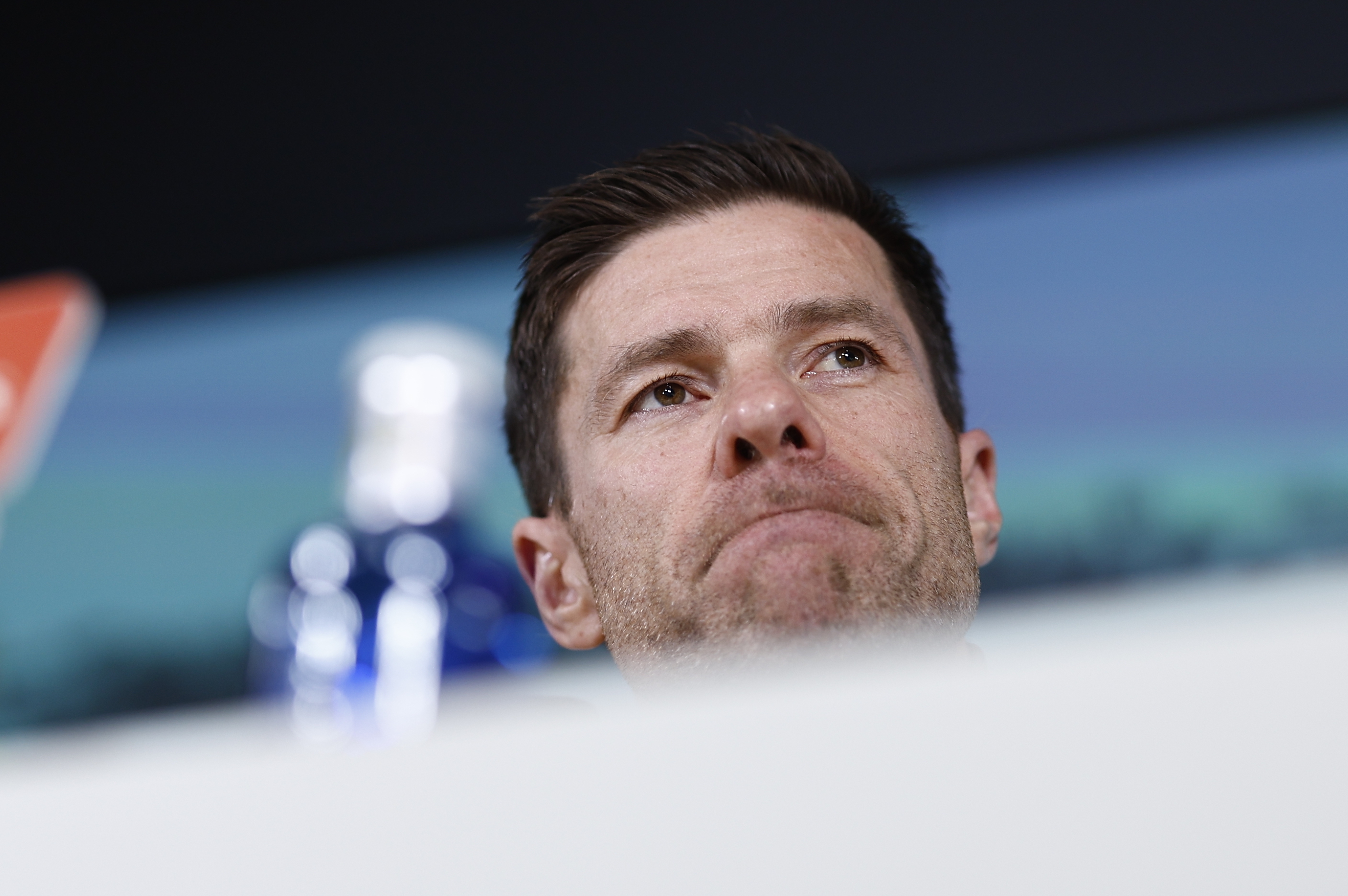 Kada Bild piše... Ćabi Alonso je spreman i ima DVA uslova!