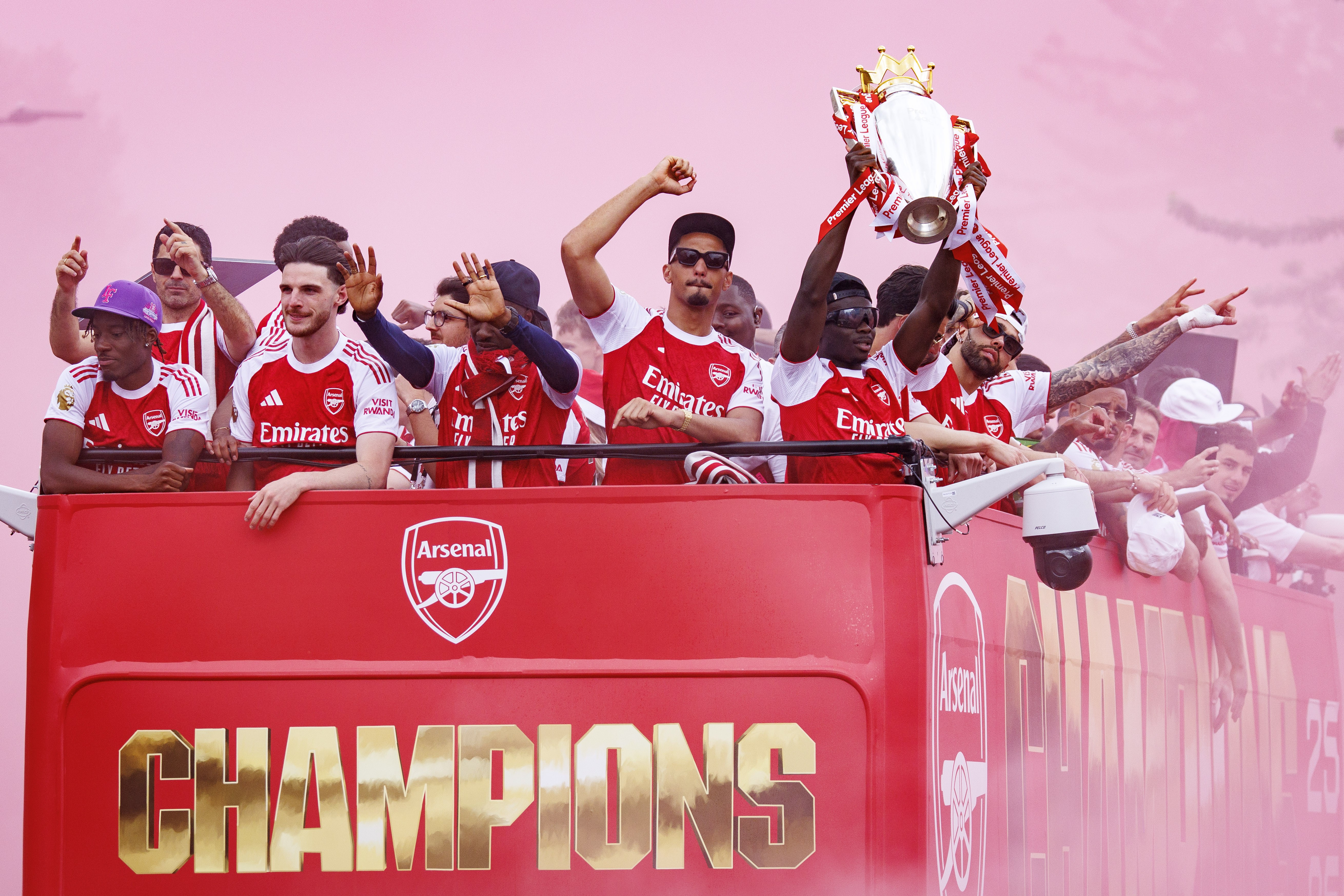 Arsenal je tih i opasan - Šta su sledeći potezi u prelaznom roku? Ovo su imena i pozicije!