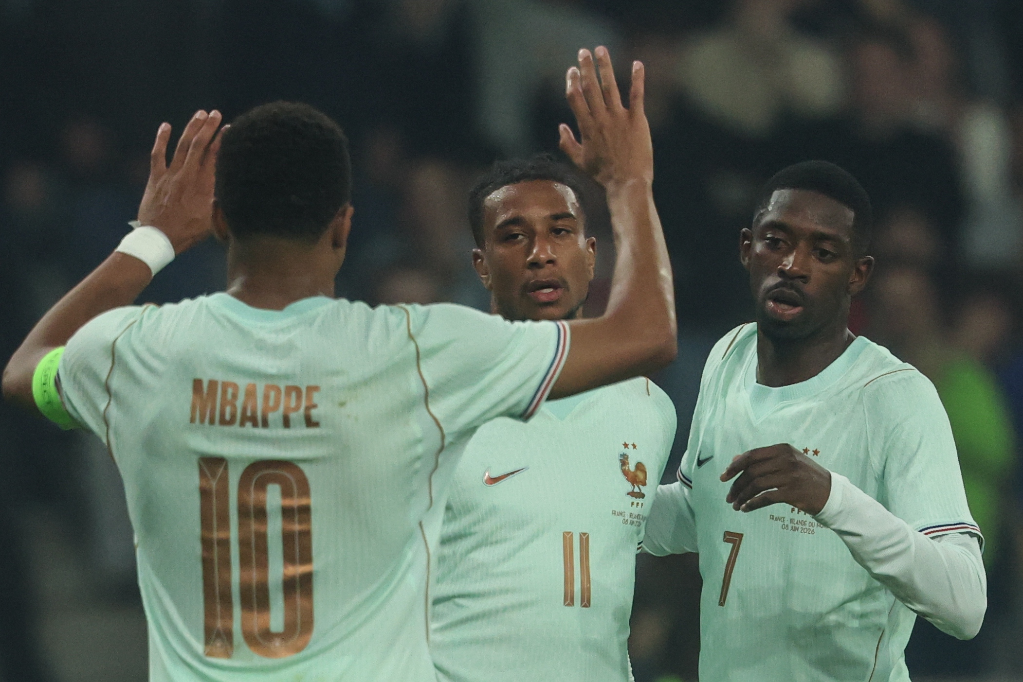 Dembele stao u odbranu Embapea: "Da li vezuje pertle, da li povlači čarape... Previše je!"