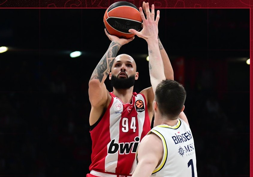 Lider Evrolige oslabljen u derbiju