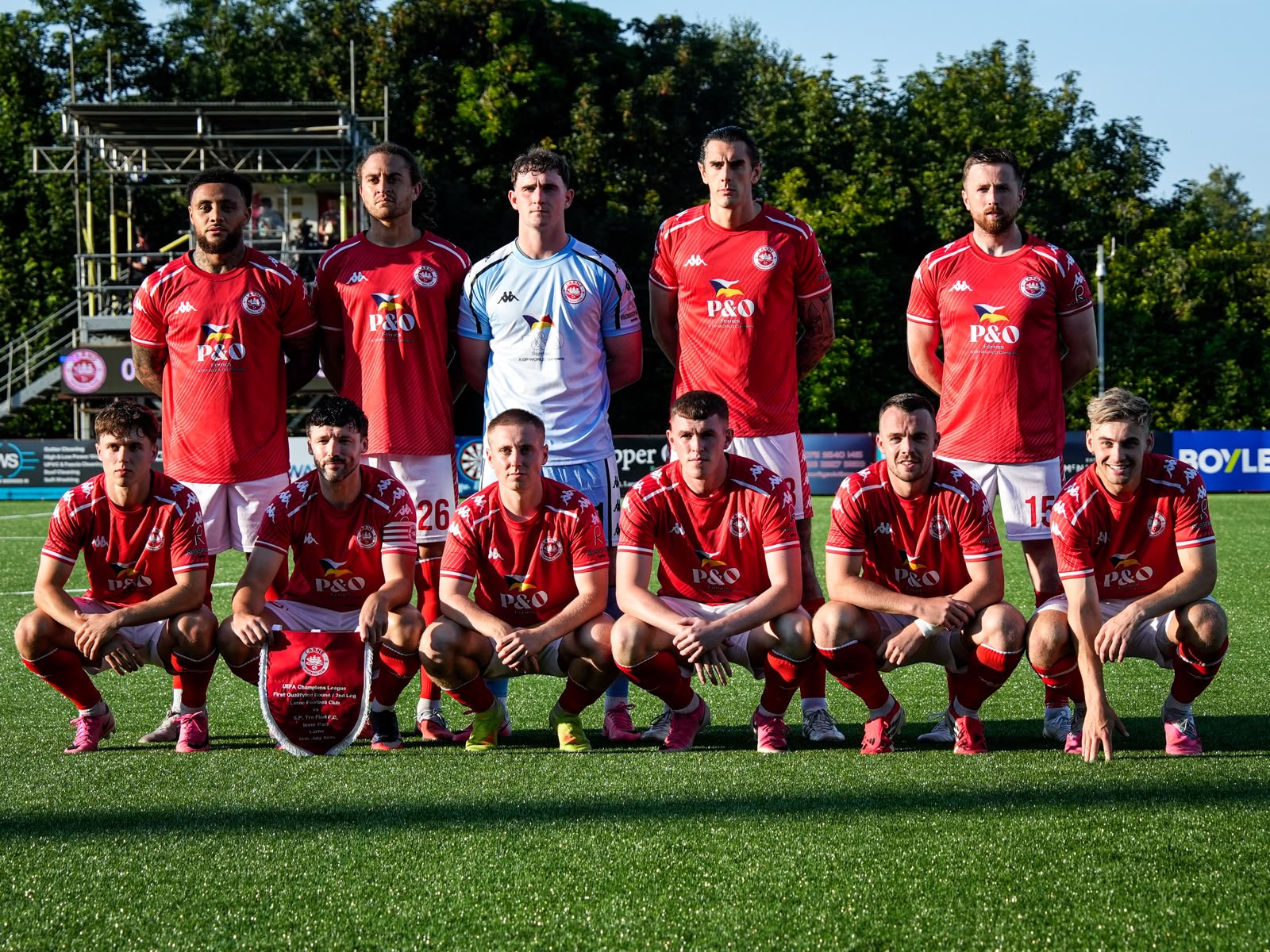 Trener Larna: "Zvezda je istorijski klub, ponosni smo što možemo da je dovedemo u Severnu Irsku"