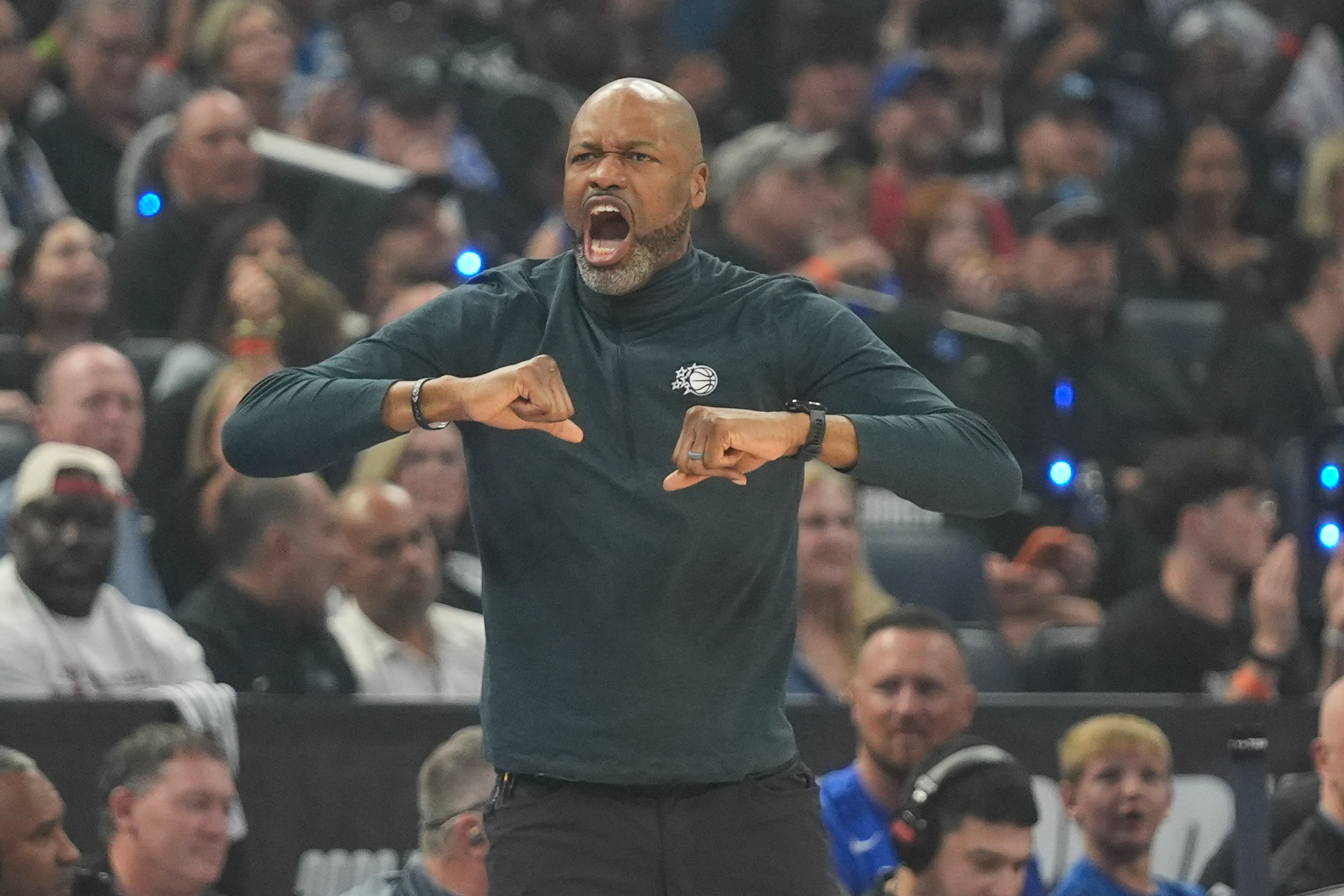 Taj surovi NBA svet - Orlando bio nadomak senzacije pa otpustio trenera!?