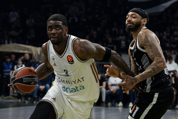 Bonga i Karlik režirali Partizanovo buđenje, od -16 do ubedljive pobede nad Dubaijem!