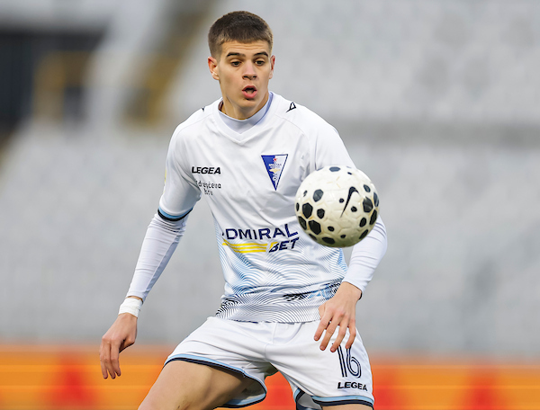 Golobradi dečačić na golu Spartaka činio čuda, ali je Karamoko junak IMT-a!