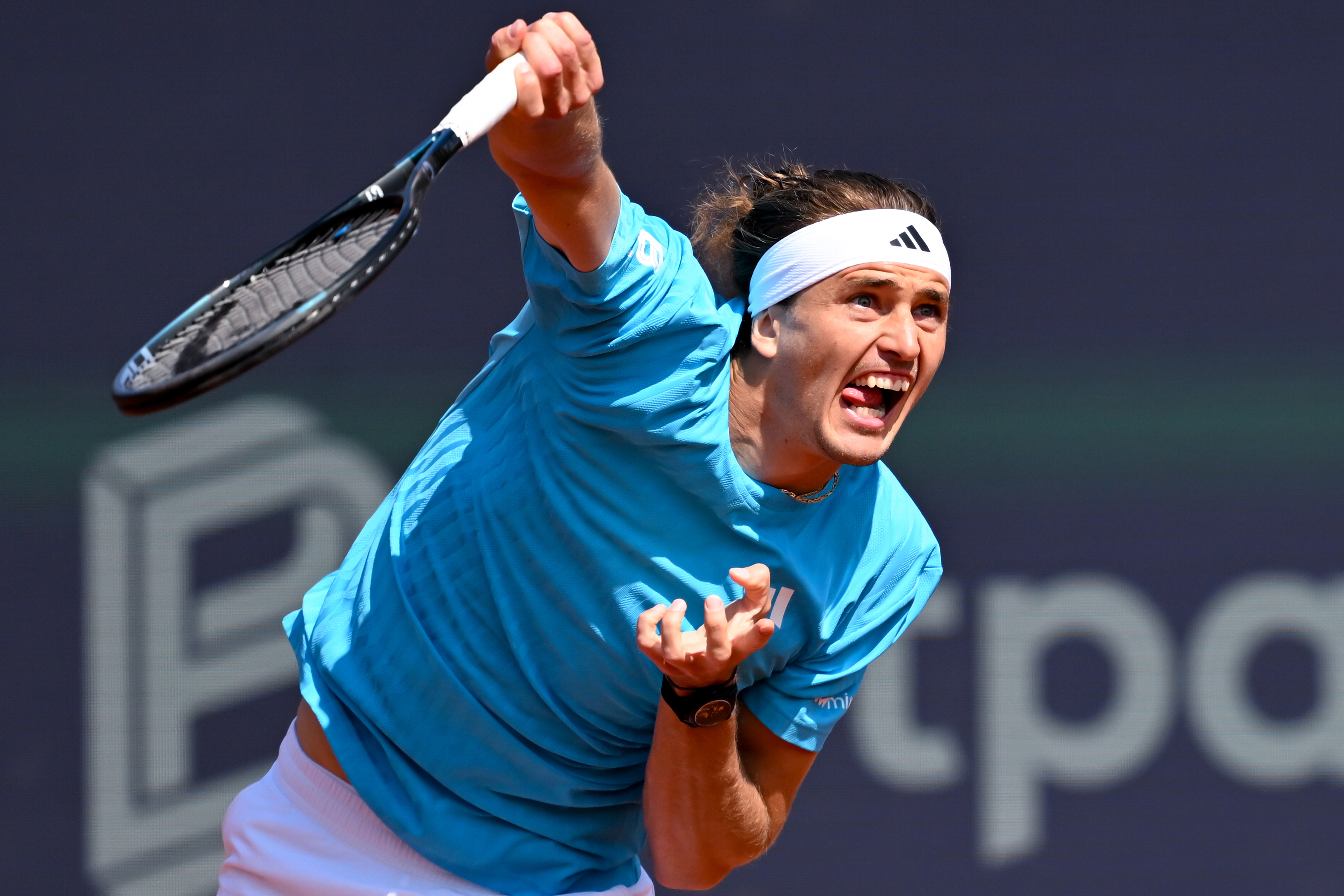 Serundolo "naljutio" Zvereva, Nemac preokretom do polufinala Minhena!