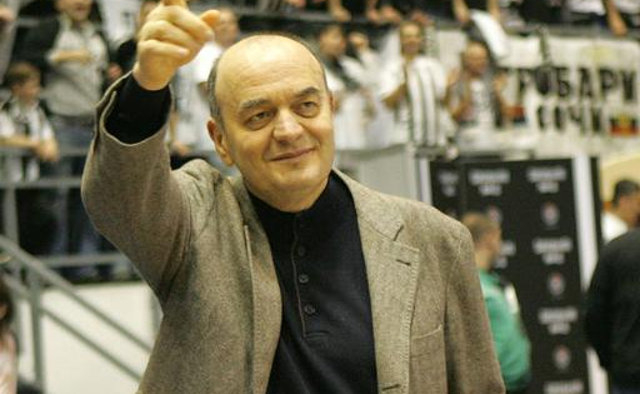 Cvjetićanin ispričao kako je Dule krenuo na grupu huligana: ''Nije dao na svoje igrače''