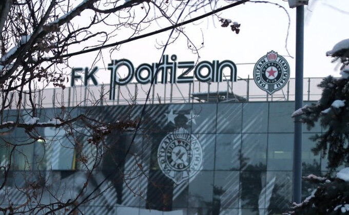 Partizan se oprostio od Marka Živića: "Pozdravi nam velikane gore..."