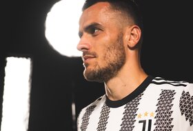 Juventus priča srpski zbog Kostića - Kvadrado dobro barata, Vlahović podučava