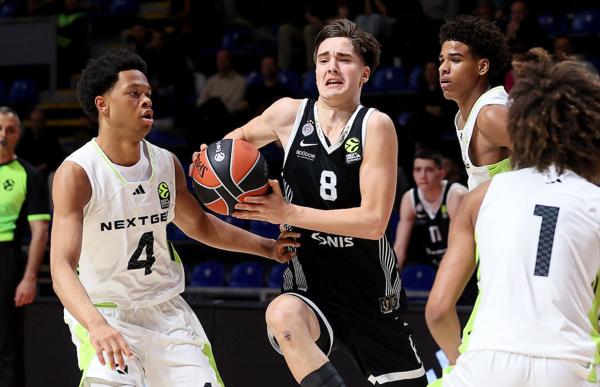 Dao 38 poena u juniorskoj Evroligi, pa napustio Partizan!