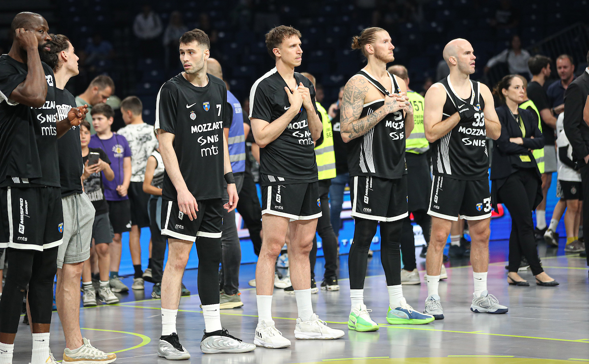 Konačno je kraj apsurdno košmarne sezone, "grobari" najgori kad je bilo najpotrebnije