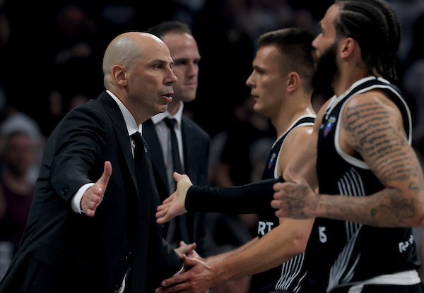 Penjaroja video suštinu problema: "Za pobedu je potrebno 40 minuta igre"