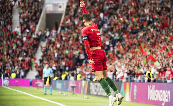 Liga nacija: Ronaldov het-trik na debiju, Portugalci u finalu!