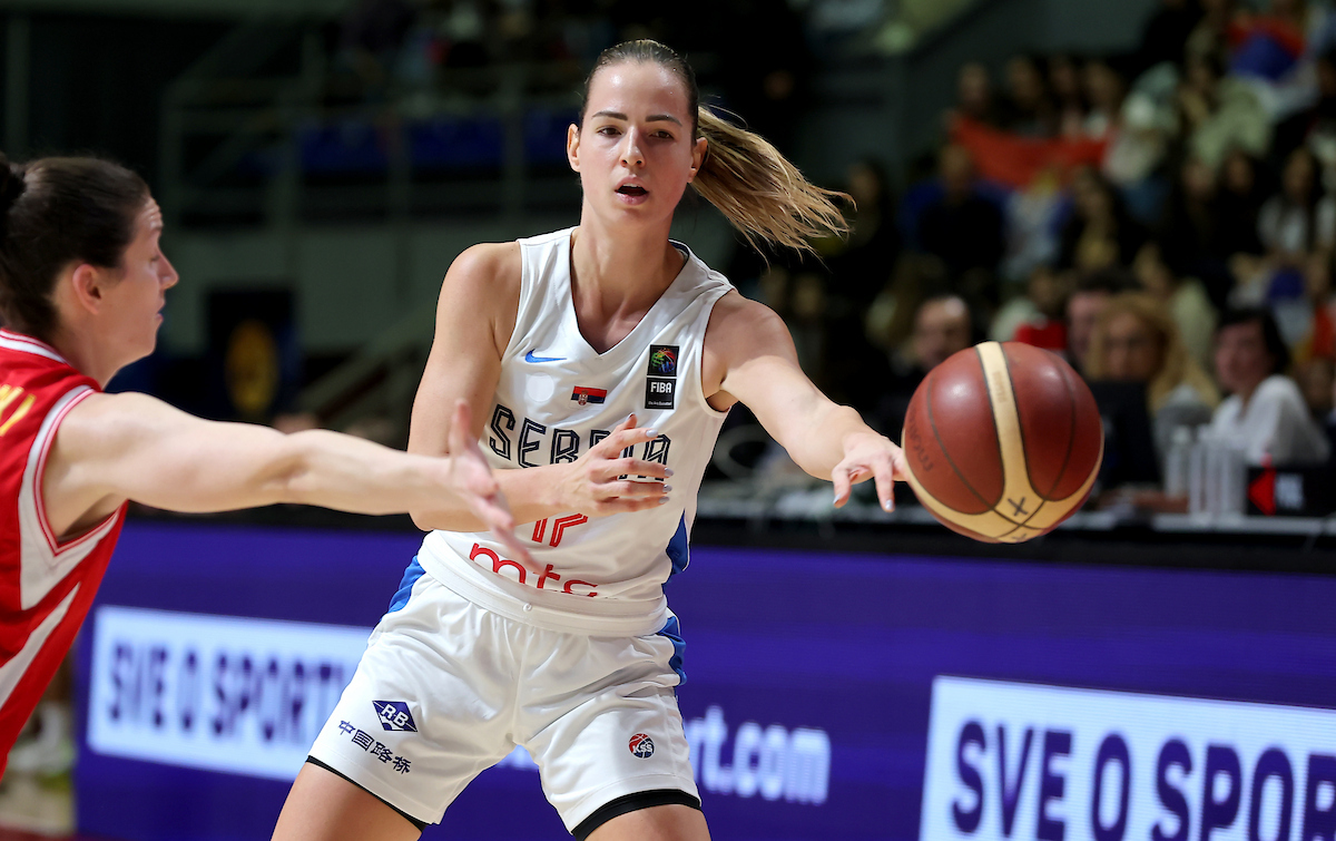 (VIDEO) Blistavo debitantsko veče za Jovanu Nogić i istorija WNBA