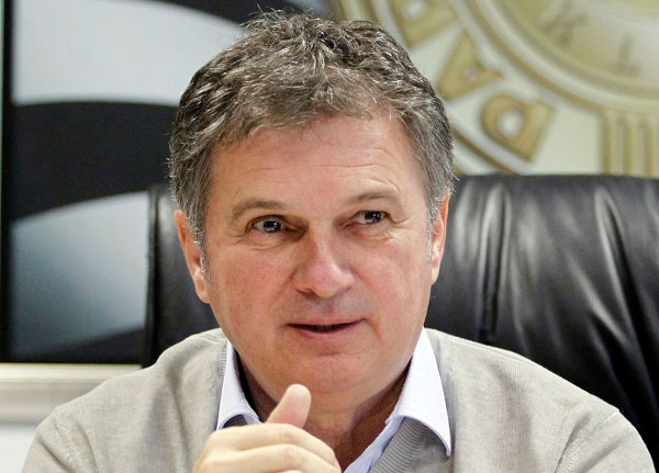 Tumbaković: "Ko ima pravo da ruši Peđu? Ostanite svi, neka se Partizan bori za opstanak..."