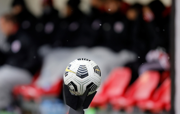 Holandska smejurija - Morali da izgube da bi prošli, navijači proslavljali golove protivnika!