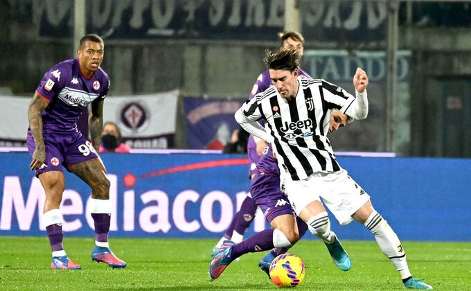 Šok u Firenci - autogol ponovo doneo sreću Juventusu, Venuti tragičar!