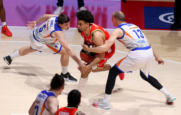 Motivacija kao da je Evroliga, Zvezda pokazala klasu i sa +54 ide u Niš!